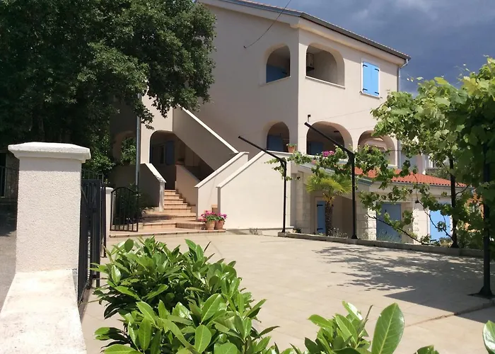 Apartament Pin *