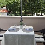 Pin Apartment Pinezići