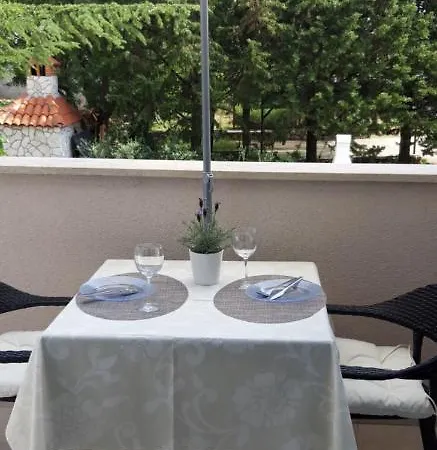 Pin Apartman Pinezići