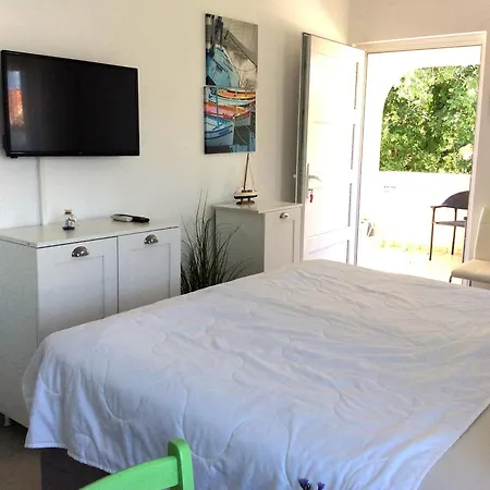Pin Apartman