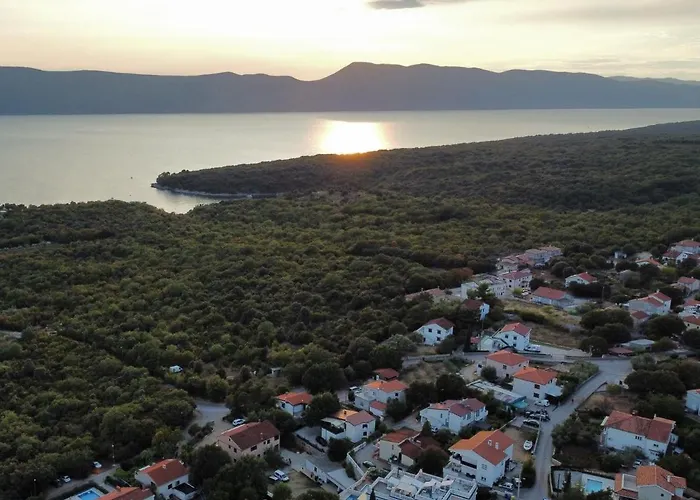 Apartament Pin Pinezići